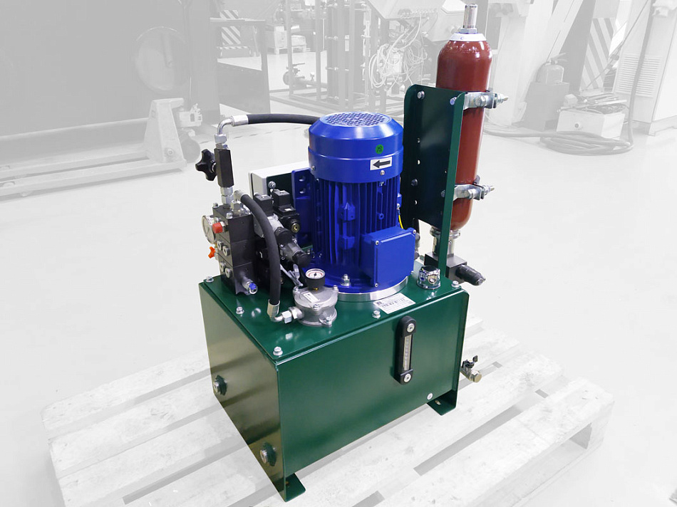 Гидростанция CTR-KV-B1122 для поджима нажимных валков стана винтовой прокатки