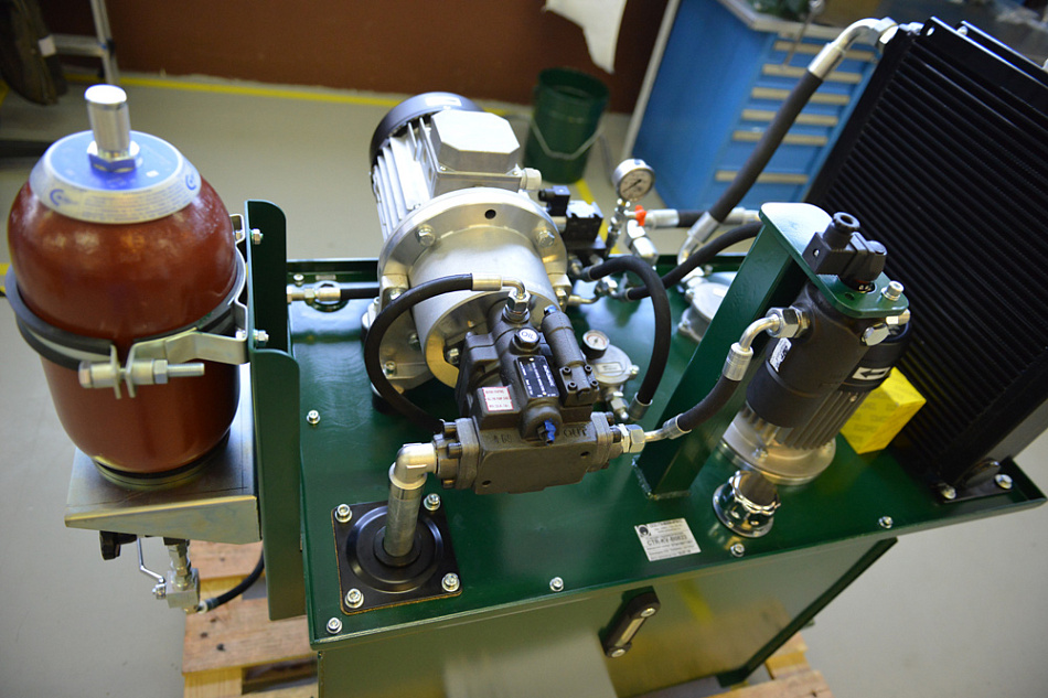 Гидростанция CTR-KV-B0823 - для замены старой гидростанции производства Tecnologie Industriali (2002 года выпуска) на линии обработки листового металла DALLAN