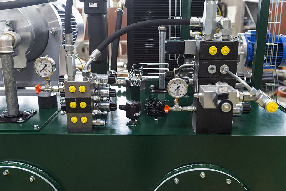 Гидростанция CTR-KV-B1157 для привода механизмов роторно-наклонной печи