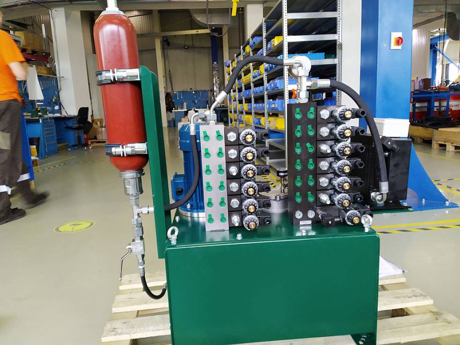 Гидростанция CTR-KV-B1135 для линии по производству бумажных изделий