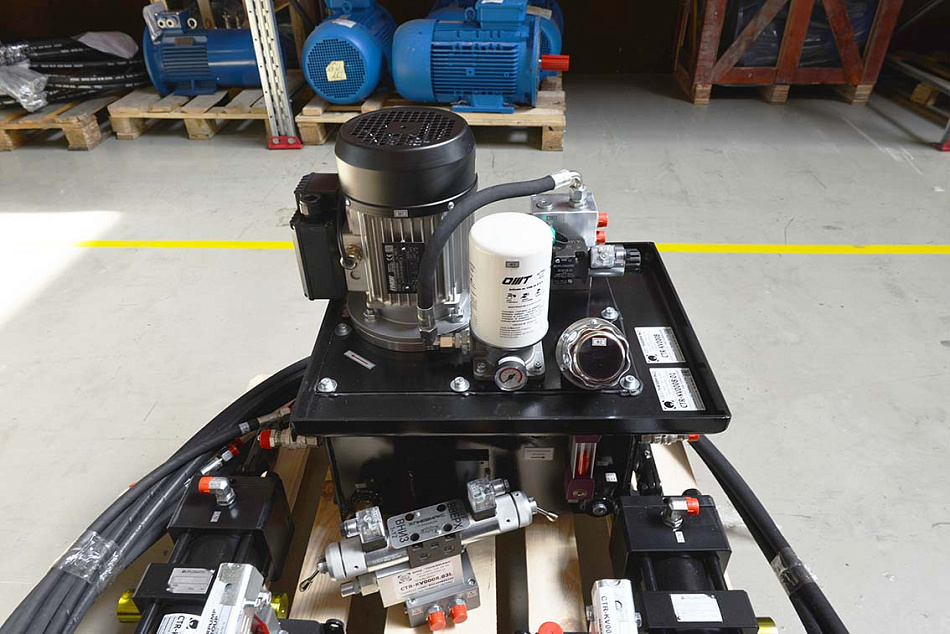 CTR-KV0008 – Комплект гидрооборудования подъемных устройств для посадки в пассажирские вагоны