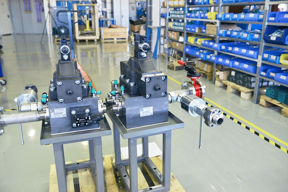 Гидростанция CTR-KV-D0040 для механизма загрузки слябов стана 2000