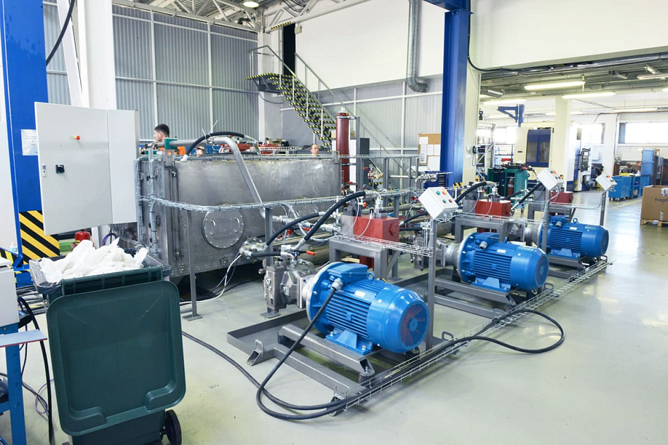 Гидростанция CTR-KV-D0040 для механизма загрузки слябов стана 2000