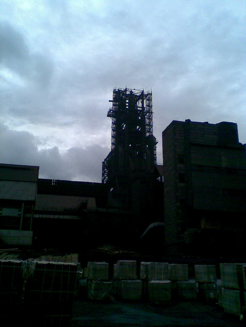 Гидравлическая система открывания крышек стояков для отвода газа для КХП (Коксохимическое производство)