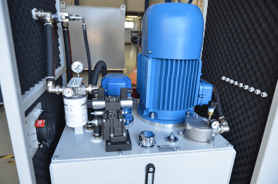 Гидростанция CTR-KV-B1684 сервогидравлической машины для испытания конструкционных материалов при динамических (циклических) нагрузках