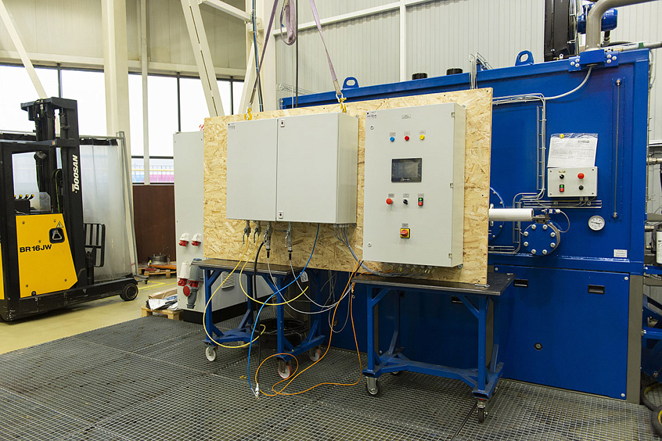 CTR-KV-C0070-CHL - Система густой смазки промежуточного рольганга стана горячей прокатки на базе бочковых пневматических насосов
