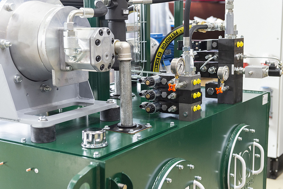 Гидростанция CTR-KV-B1157 для привода механизмов роторно-наклонной печи