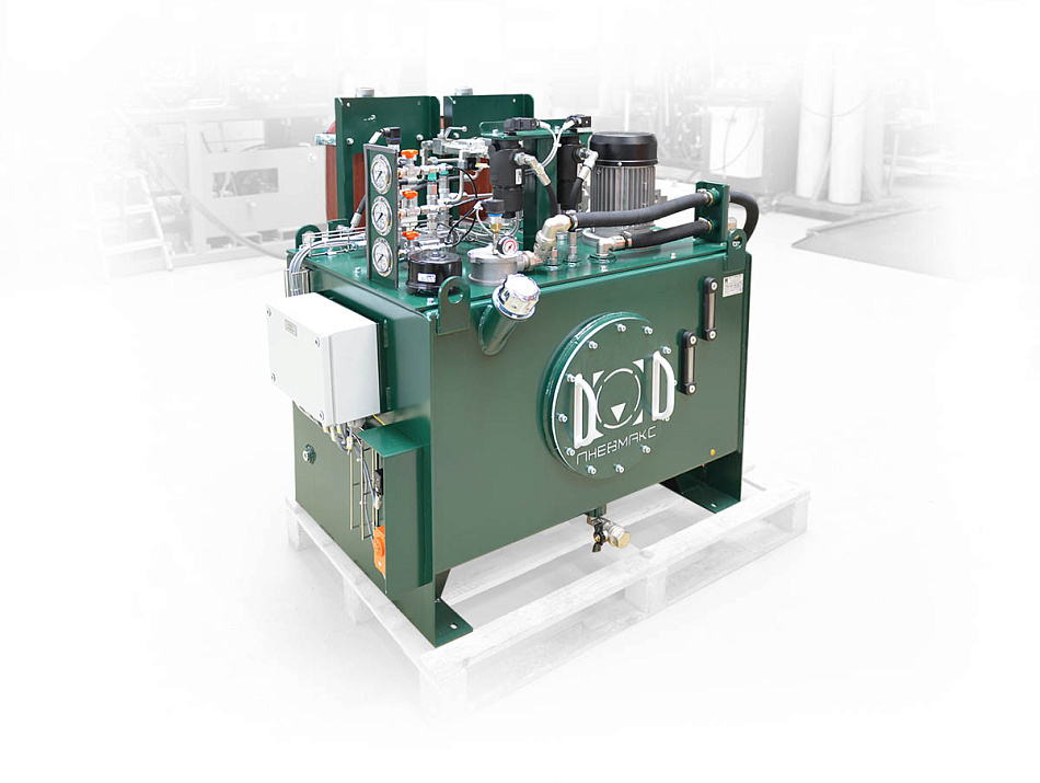 Замена сервомотора Woodward VariStroke-I (VS-I) и маслонапорной установки на паровой турбине M100-B80. CTR-KV-B1675