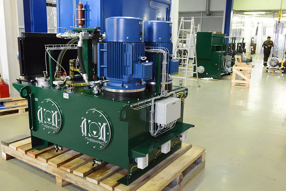 Гидростанция CTR-KV-B0693 для управления приводами оборудования шихтоподачи комплекса доменной печи