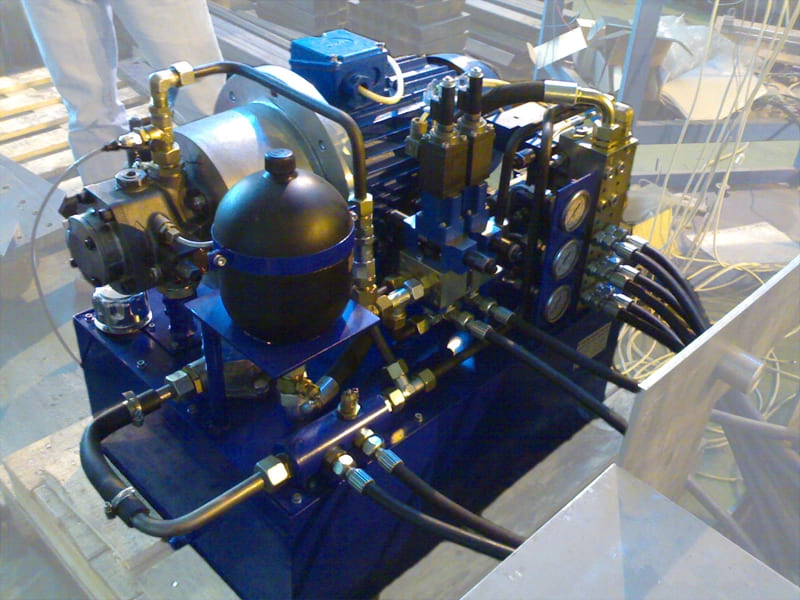 Гидростанция и гидроблок станка для изготовления сегментных отводов SPIRO® GORELOCKER 0297075