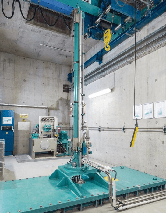 Гидропривод рабочих двустворчатых ворот и рабочих затворов водопроводных галерей