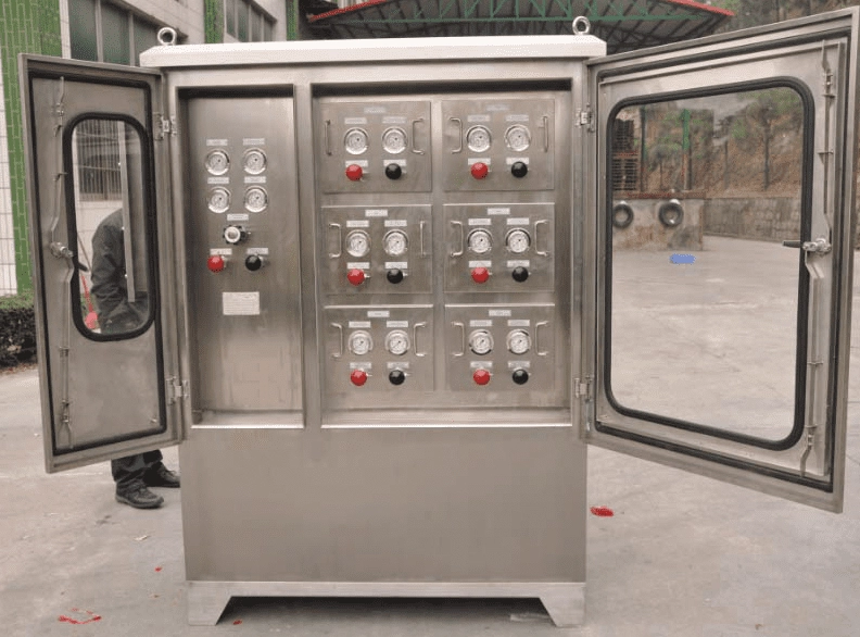 Станция устьевая для управления клапаном-отсекателем