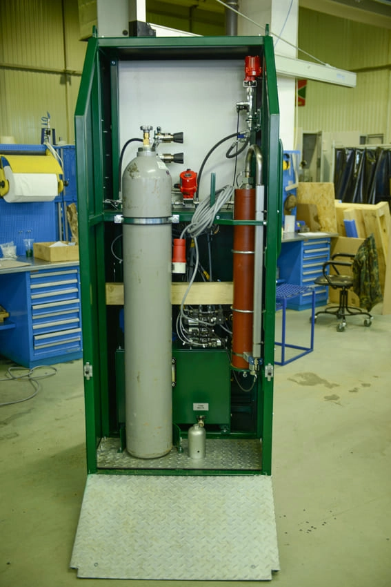 Зарядное устройство для пневмогидравлических аккумуляторов CTR-KV-1050-3