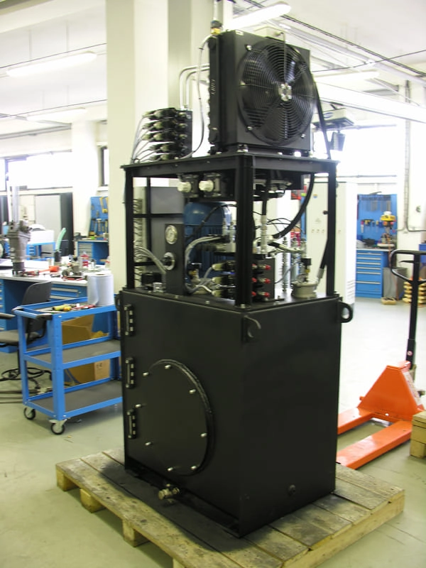Гидростанция кантователя рам на 90° CTR-KV0636