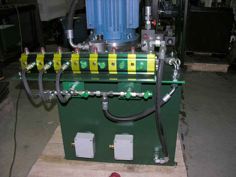 Гидростанция для установки уменьшения диаметра труб CTR-KV-B0064