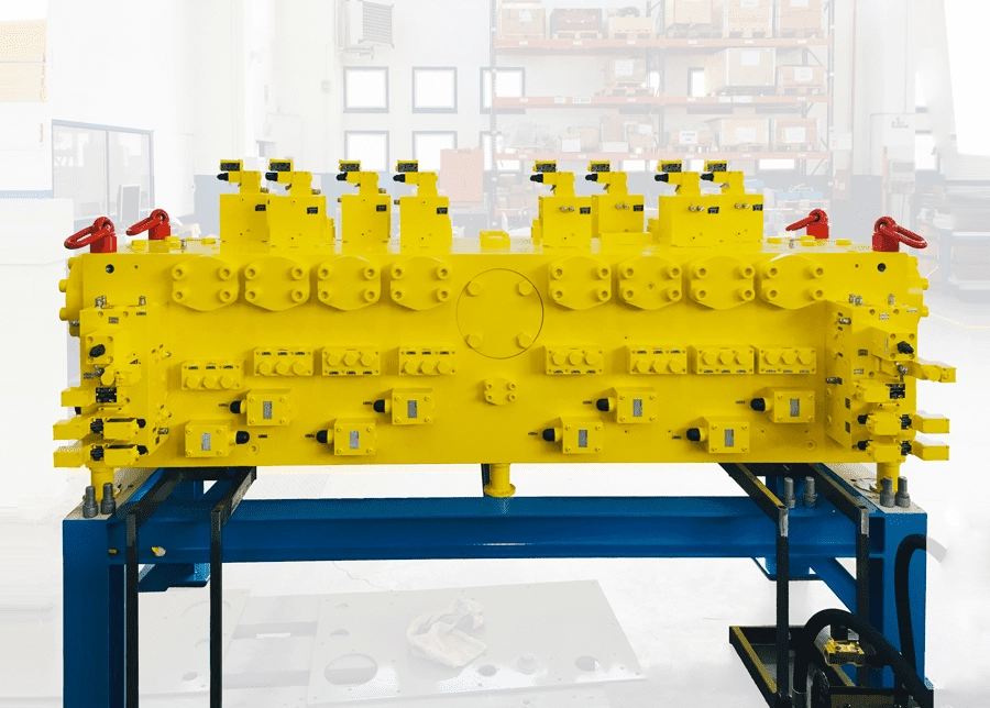 Гидроблок для соединения танкера с нефтепромысловой платформой