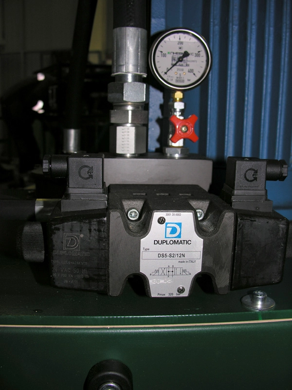 Гидростанция для установки уменьшения диаметра труб CTR-KV-B0064