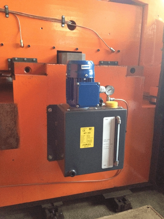 Гидропривод и система смазки обрабатывающего центра ИР800ПМФ4