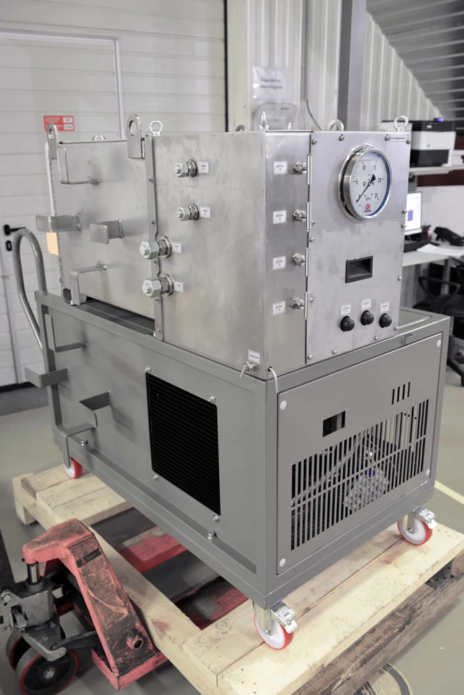Гидростанция CTR-KV-C0101 для проведения заправки изделий рабочей жидкостью и их испытания