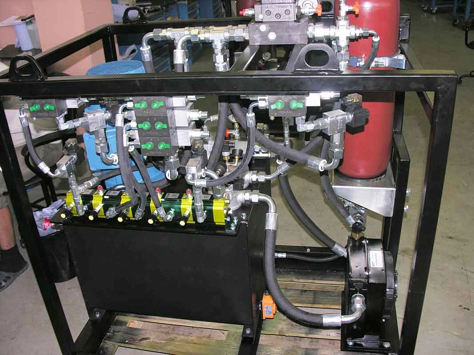 Гидростанция CTR-KV0919 для стенда проверки геометрии сварных труб