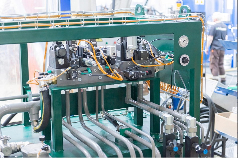 Гидростанция для муфтонавёрточных станков участка навертки муфт на обсадные трубы CTR-KV-D1-0191