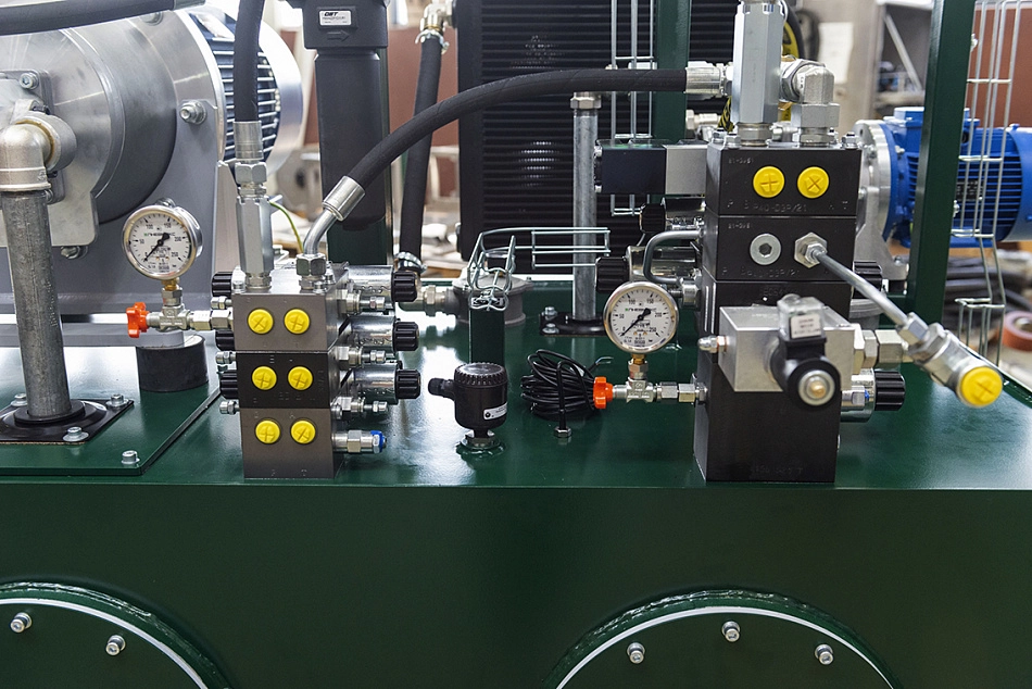 Гидростанция CTR-KV-B1157 для привода механизмов роторно-наклонной печи