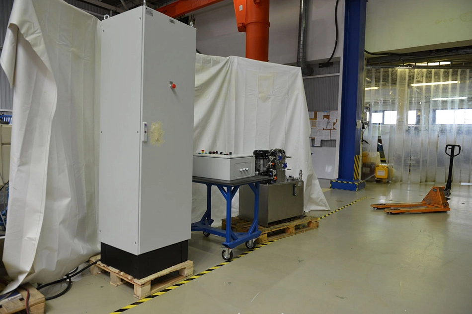 Гидростанция CTR-KV-C0164 для стенда настройки кристаллизатора