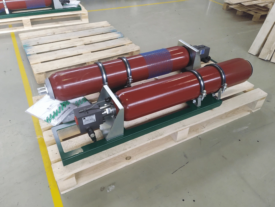 Аккумуляторные стойки BLKVACC-0018.1 для стенда испытания спутников