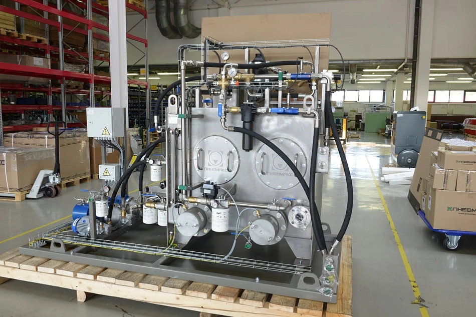 Гидростанция CTR-KV-D0035 для системы подачи рабочей жидкости высокого давления для возбуждения колебаний стенда Т14-01Б