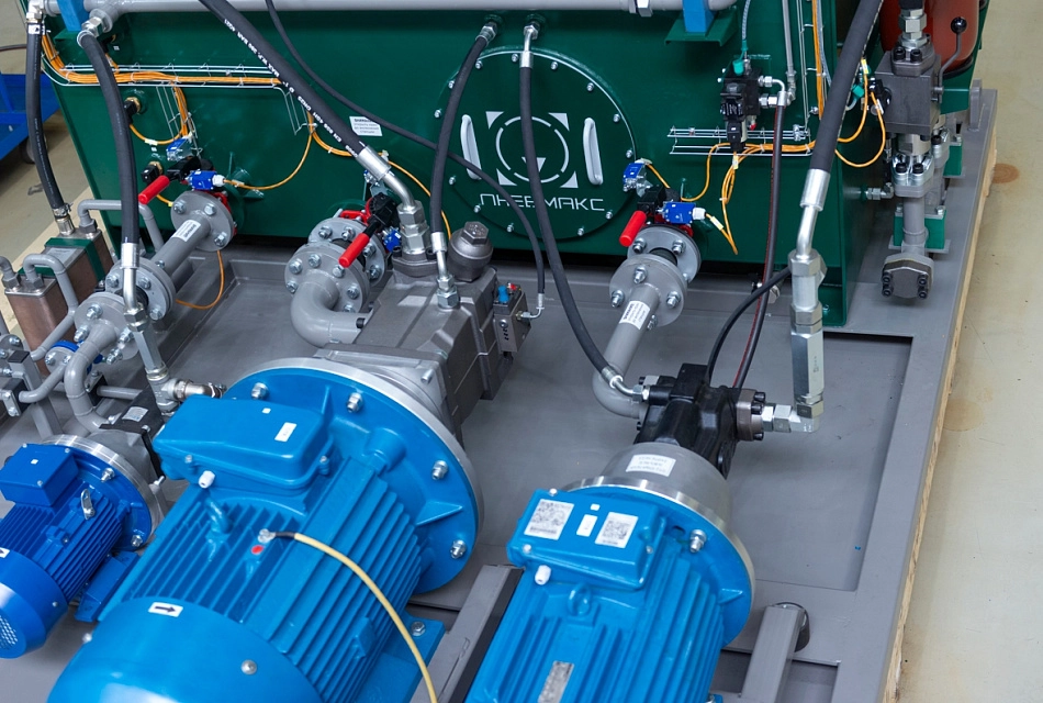 Гидростанция для муфтонавёрточных станков участка навертки муфт на обсадные трубы CTR-KV-D1-0191