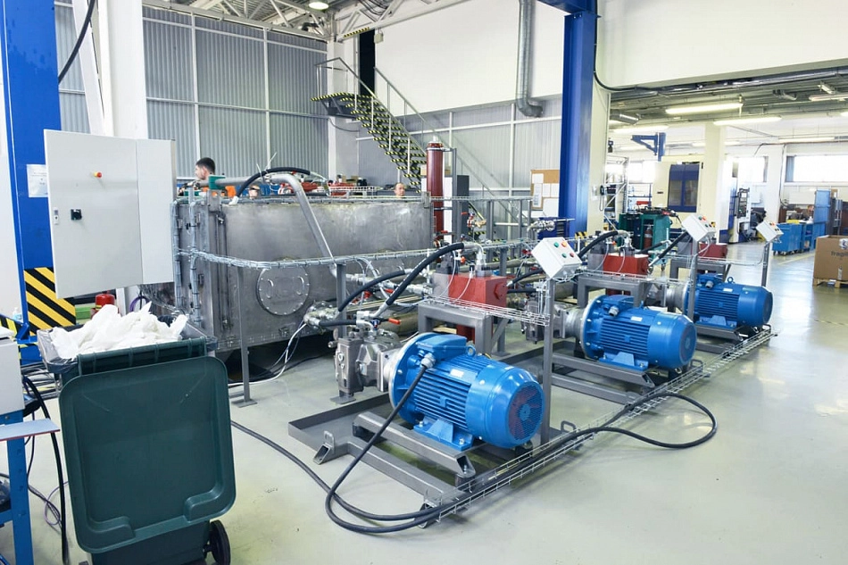 Гидростанция CTR-KV-D0040 для механизма загрузки слябов стана 2000