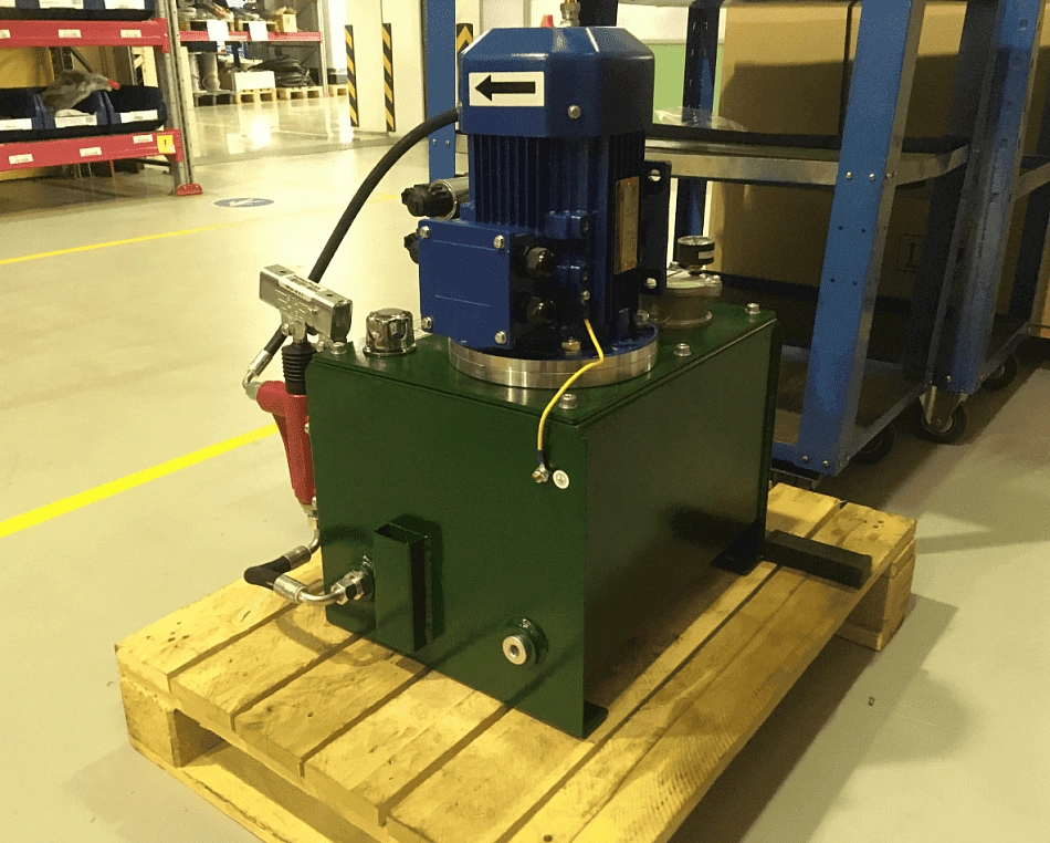 Гидростанция CTR-KV-B1082 для привода шиберных затворок бетонного завода