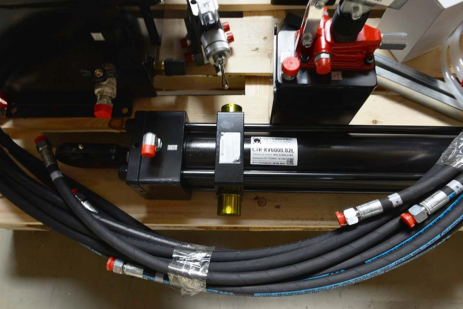 CTR-KV0008 – Комплект гидрооборудования подъемных устройств для посадки в пассажирские вагоны