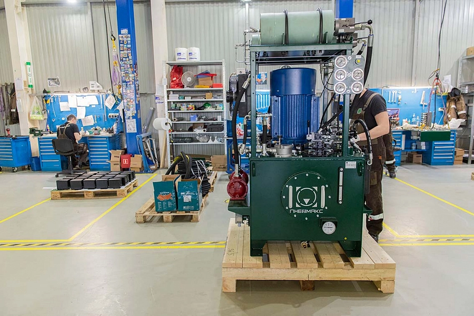 Гидростанция CTR-KV-B1676-2 для подвесной рельсосварочной машины