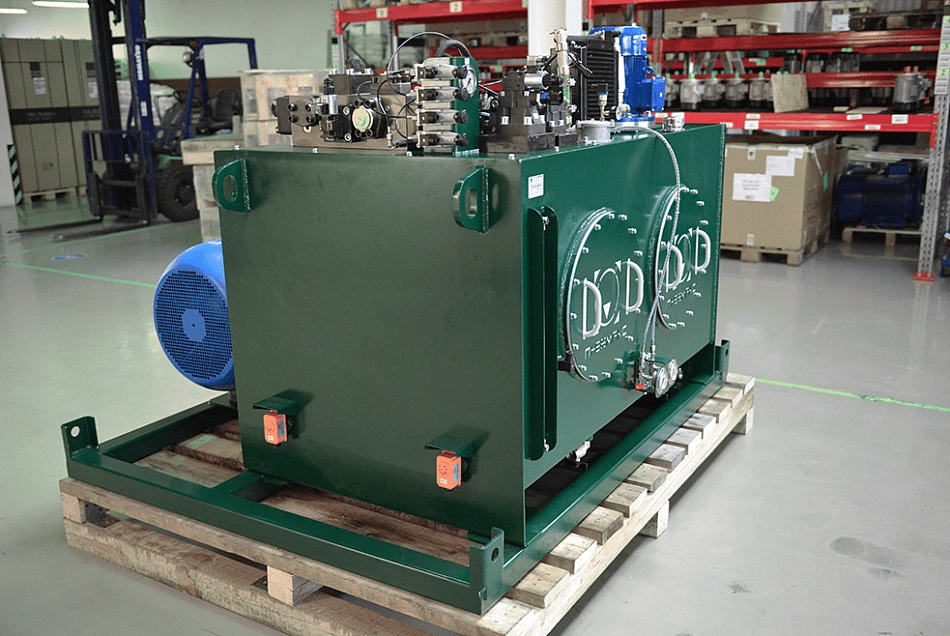 Гидростанция CTR-KV-B0742 для автоматического брикетировочного пресса ПБО-95.01 для вторсырья