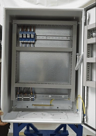 Система управления гидростанции подачи гидравлической жидкости к клапанному стенду управления стендом настройки кристаллизатора