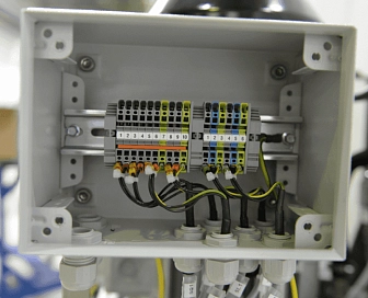Система управления гидростанции подачи гидравлической жидкости к клапанному стенду управления стендом настройки кристаллизатора
