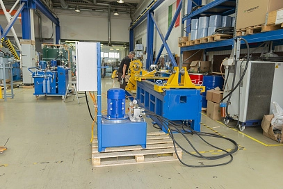 CTR-KV-G0086 - Стенд сборки, разборки и испытания гидроцилиндров