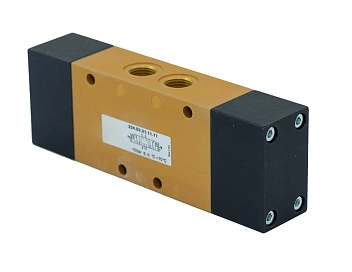 224 - Распределитель пневматический с пневматическим управлением