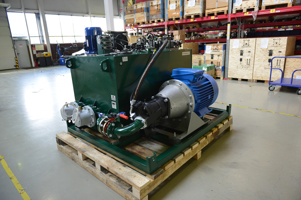 CTR-KV-B0742a-1.jpg CTR-KV-B0742a-1.jpg